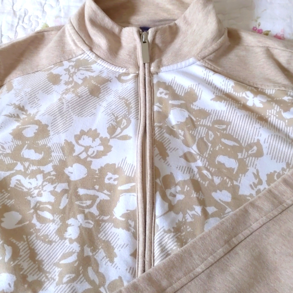 Fully zippered fleece sweater
